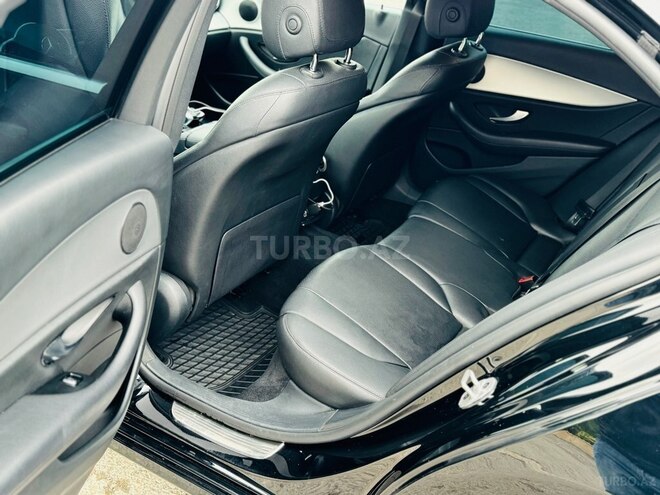 Mercedes E 220 d 4MATIC 2020, 87,000 km - 2.0 l - Bakı