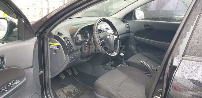 Hyundai i30 2009, 295,000 km - 1.4 l - Bakı