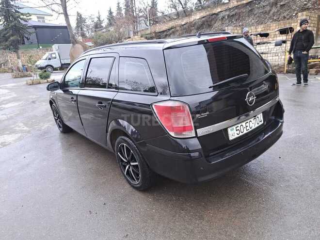 Opel Astra 2005, 220,000 km - 1.3 l - Quba