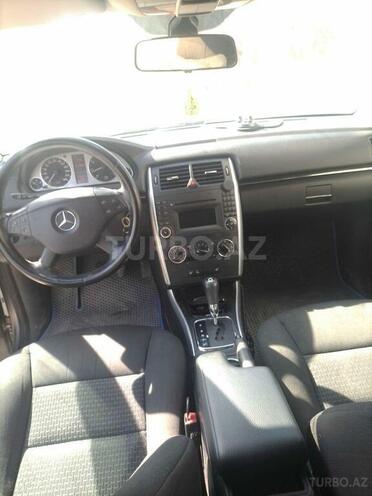 Mercedes B 180 2011, 98,000 km - 1.7 л - Lənkəran