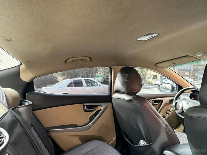 Hyundai Elantra 2011, 196,000 km - 1.8 l - Bakı