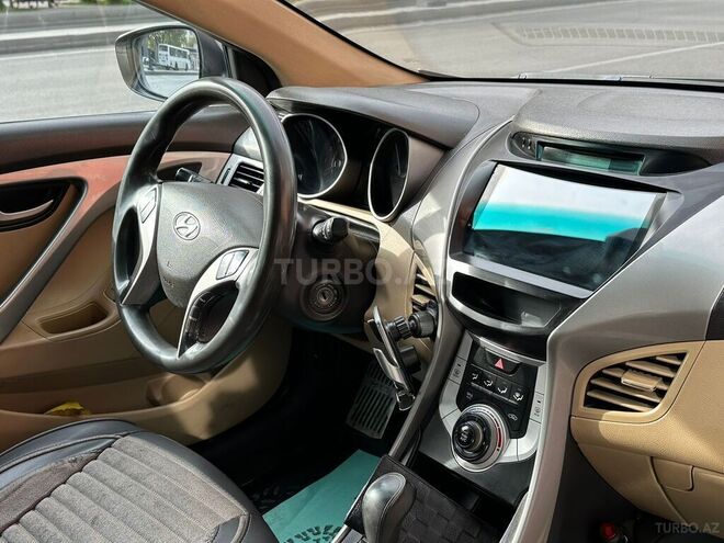 Hyundai Elantra 2011, 196,000 km - 1.8 l - Bakı
