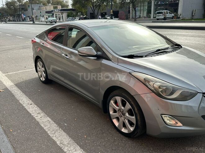 Hyundai Elantra 2011, 196,000 km - 1.8 l - Bakı