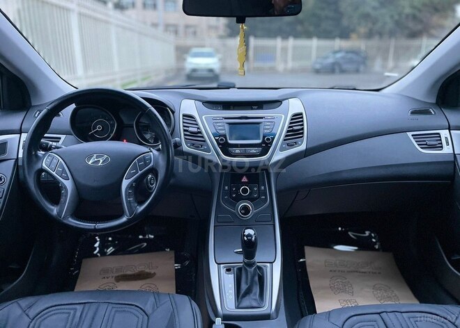 Hyundai Elantra 2015, 96,944 km - 1.8 l - Bakı