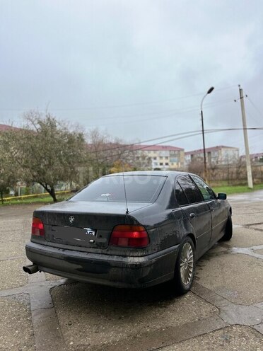 BMW 528 1997, 352,164 km - 2.8 l - Xırdalan