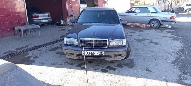 Mercedes C 200 2000, 237,000 km - 2.0 l - Kürdəmir