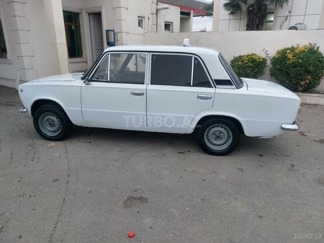 LADA (VAZ) 21011 1979, 98,000 km - 1.3 l - Yevlax