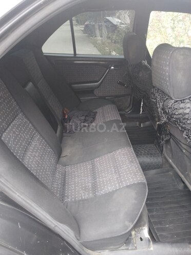 Mercedes E 250 1994, 234,216 km - 2.5 л - Salyan