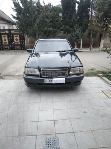 Mercedes E 250 1994, 234,216 km - 2.5 л - Salyan