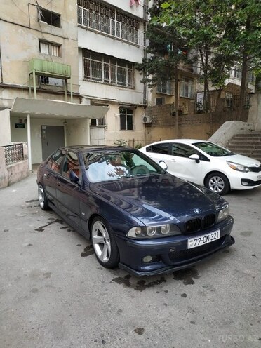 BMW 540 1998, 263,000 km - 4.4 l - Qusar
