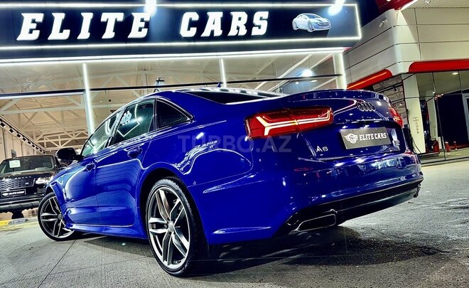 Audi A6-12