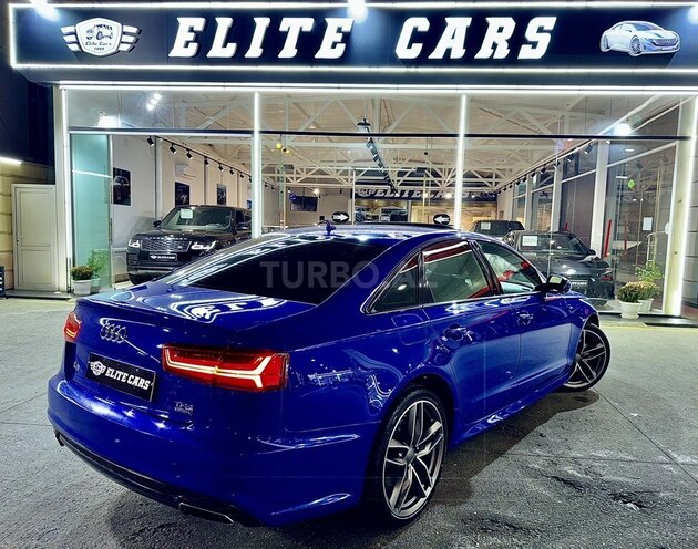 Audi A6-10