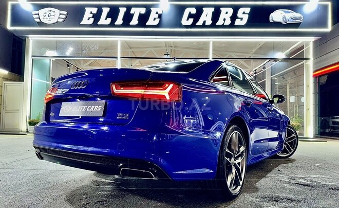 Audi A6-15