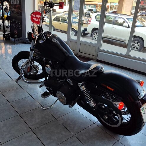 Harley-Davidson FXDB Dyna StreetBob-11