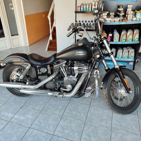 Harley-Davidson FXDB Dyna StreetBob-8