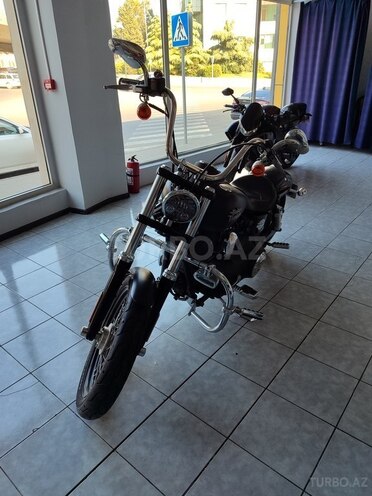 Harley-Davidson FXDB Dyna StreetBob-1