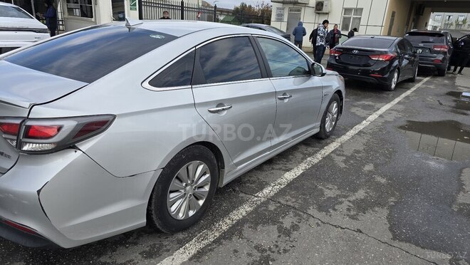 Hyundai Sonata 2015, 204,387 km - 2.0 л - Bakı