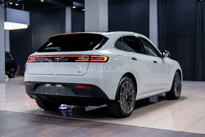 Seres Aito M5-6