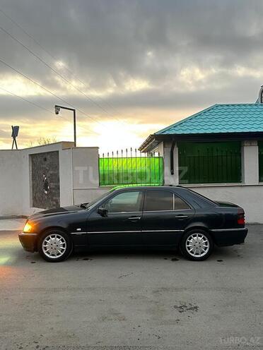 Mercedes C 200 1999, 345,000 km - 2.0 l - Qəbələ