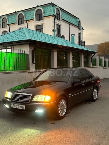 Mercedes C 200 1999, 345,000 km - 2.0 l - Qəbələ