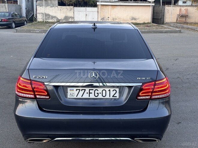 Mercedes E 200 d 2015, 296,000 km - 2.2 l - Yevlax