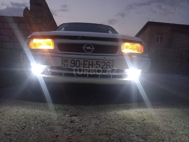 Opel Astra 1996, 577,787 km - 1.6 l - Bakı