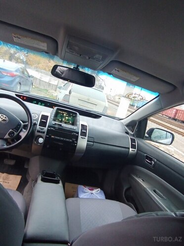 Toyota Prius 2009, 272,944 km - 1.5 л - Ucar