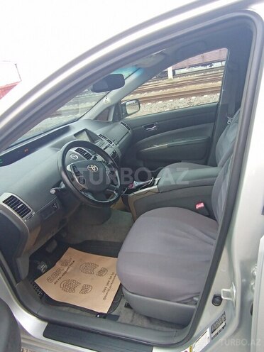 Toyota Prius 2009, 272,944 km - 1.5 л - Ucar