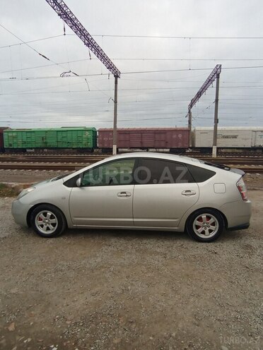 Toyota Prius 2009, 272,944 km - 1.5 л - Ucar