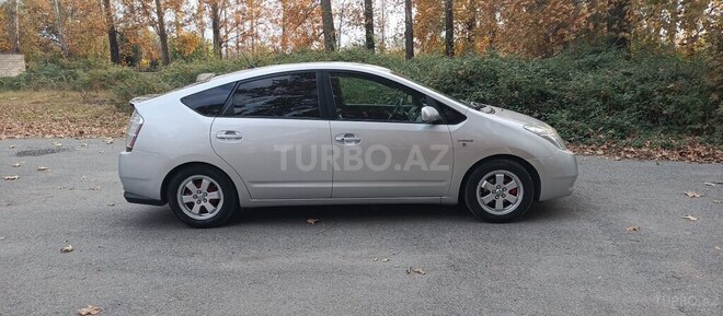 Toyota Prius 2009, 272,944 km - 1.5 л - Ucar