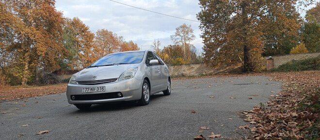 Toyota Prius 2009, 272,944 km - 1.5 л - Ucar