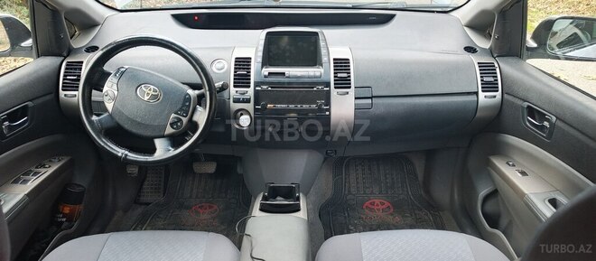 Toyota Prius 2009, 272,944 km - 1.5 л - Ucar
