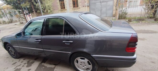 Mercedes C 200 1995, 495,175 km - 2.0 l - Gəncə