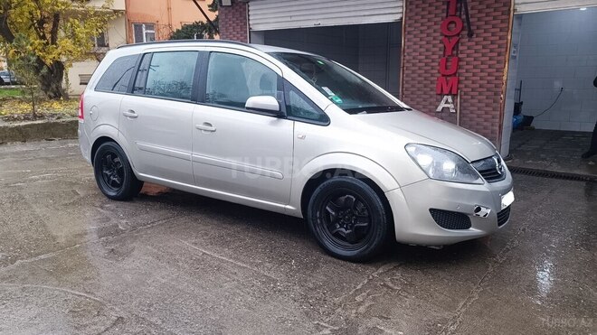 Opel Zafira 2008, 260,000 km - 1.7 l - Bakı