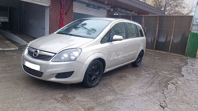 Opel Zafira 2008, 260,000 km - 1.7 l - Bakı