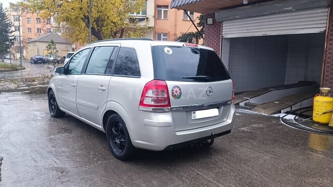 Opel Zafira 2008, 260,000 km - 1.7 l - Bakı