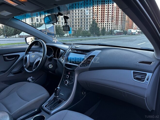 Hyundai Elantra 2015, 122,800 km - 1.8 l - Bakı