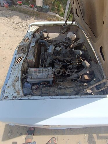 GAZ 24 1982, 300,000 km - 2.4 l - Qusar