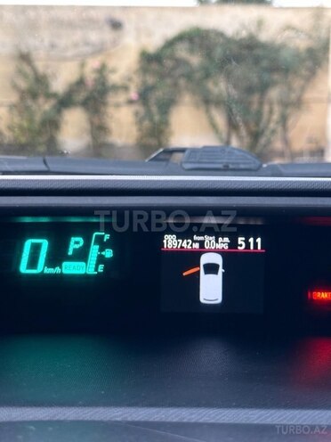 Toyota Prius C 2013, 304,166 km - 1.5 l - Bakı