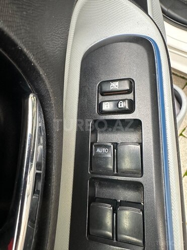 Toyota Prius C 2013, 304,166 km - 1.5 l - Bakı