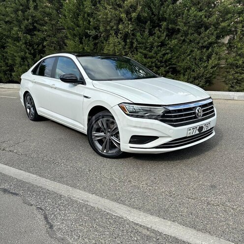 Volkswagen Jetta-1