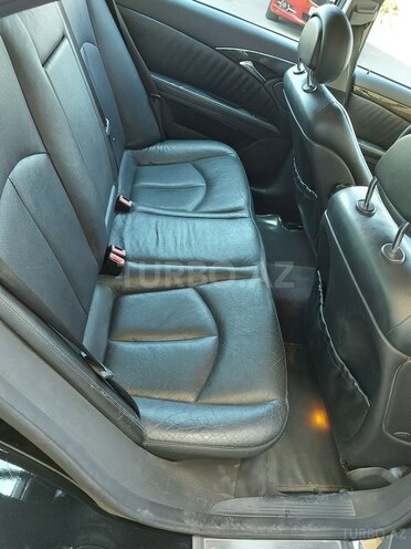 Mercedes E 240 2004, 437,000 km - 2.6 l - Bakı