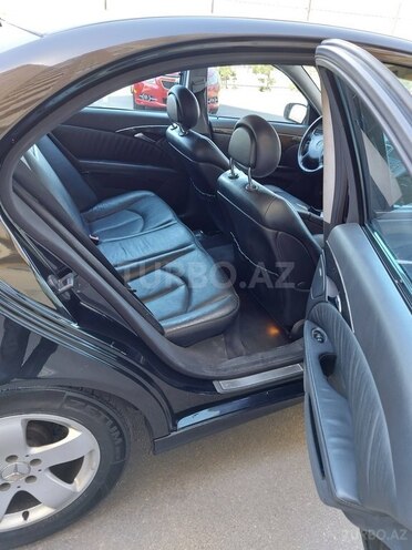 Mercedes E 240 2004, 437,000 km - 2.6 l - Bakı