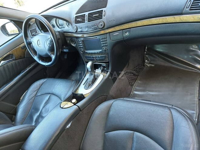 Mercedes E 240 2004, 437,000 km - 2.6 l - Bakı