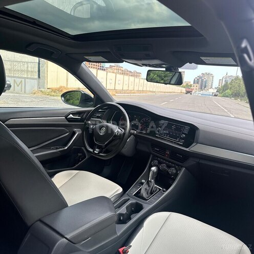 Volkswagen Jetta-7