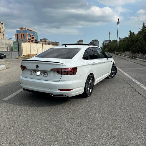 Volkswagen Jetta-5