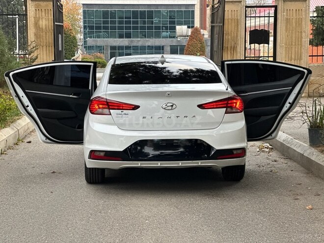 Hyundai Elantra 2019, 52,000 km - 2.0 l - Bakı