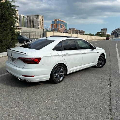 Volkswagen Jetta-4