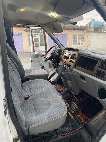 Ford Transit 2008, 305,528 km - 2.4 л - Ucar