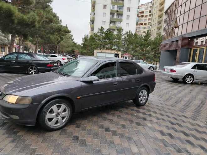 Opel Vectra 1997, 420,000 km - 2.0 l - Sumqayıt